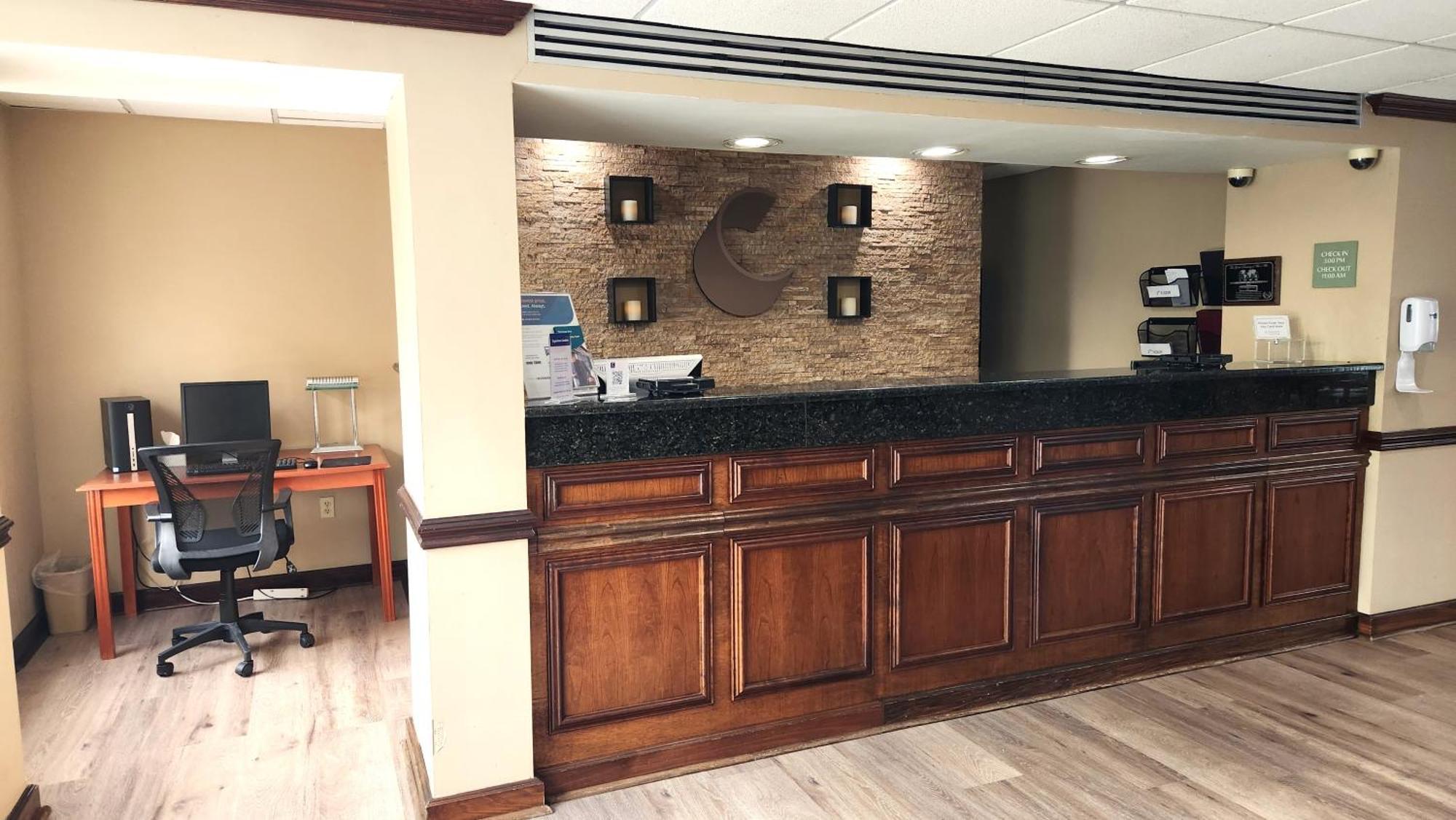 Comfort Inn & Suites Mount Pocono Exteriör bild