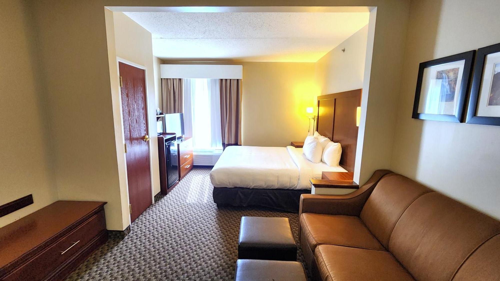 Comfort Inn & Suites Mount Pocono Exteriör bild