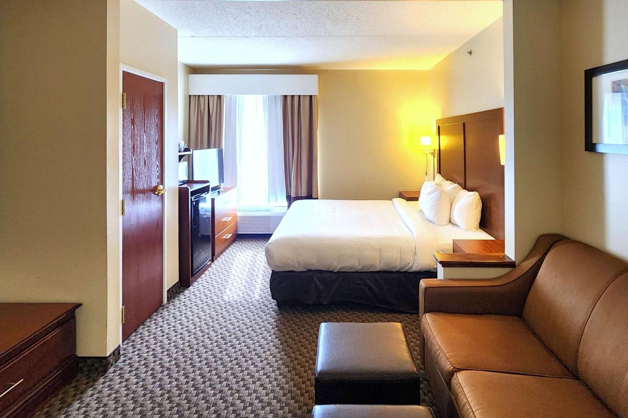 Comfort Inn & Suites Mount Pocono Exteriör bild