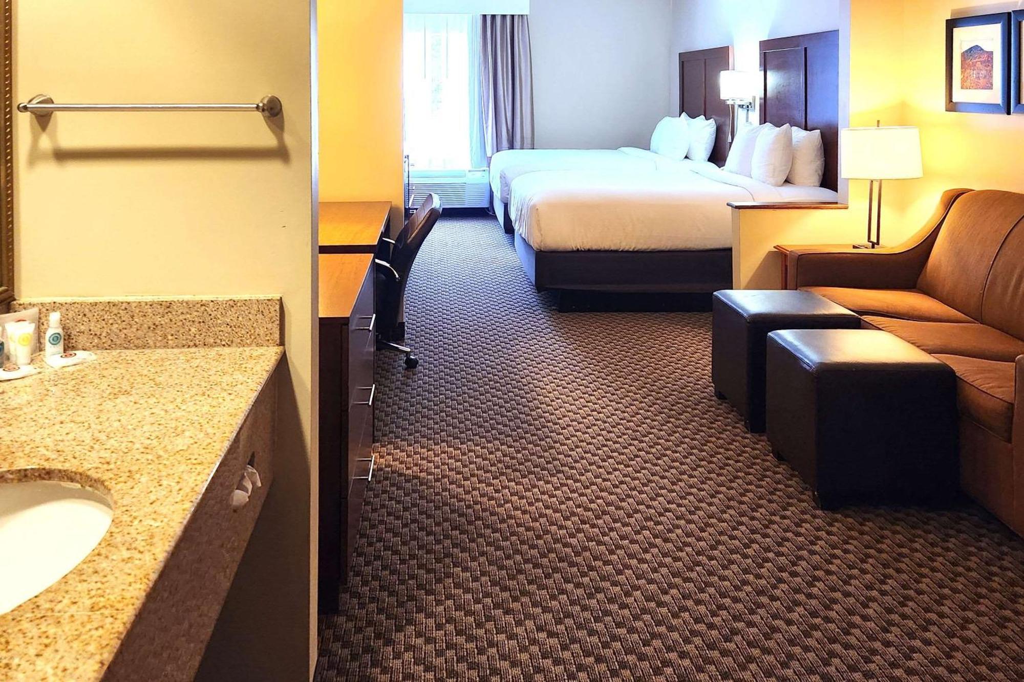 Comfort Inn & Suites Mount Pocono Exteriör bild