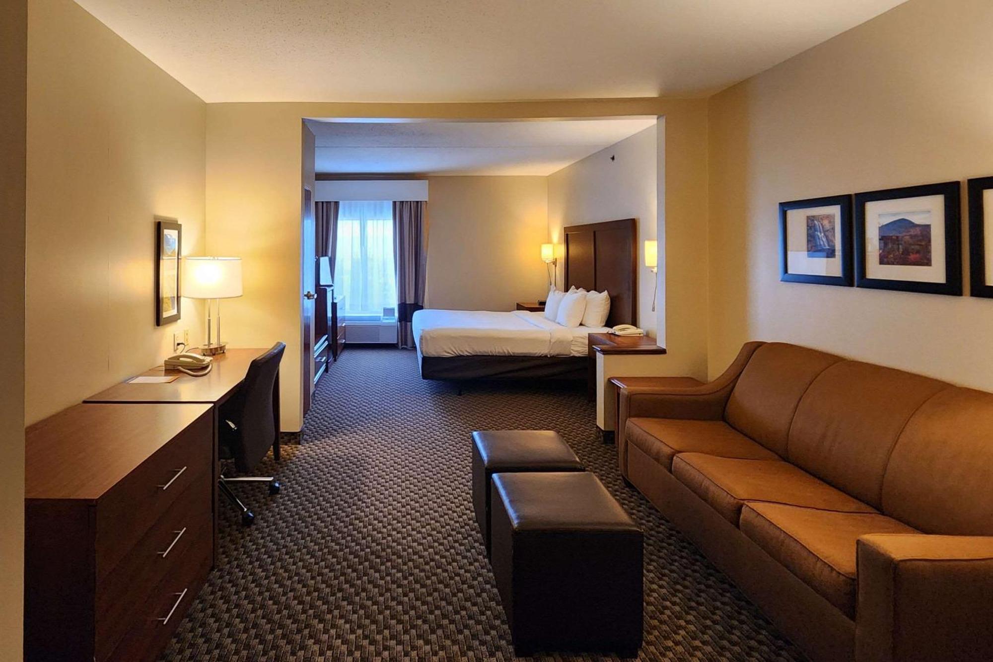 Comfort Inn & Suites Mount Pocono Exteriör bild