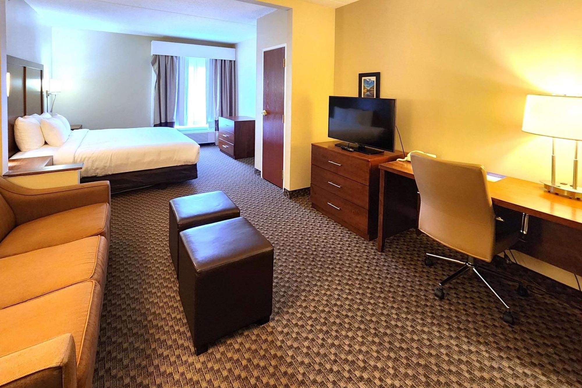 Comfort Inn & Suites Mount Pocono Exteriör bild